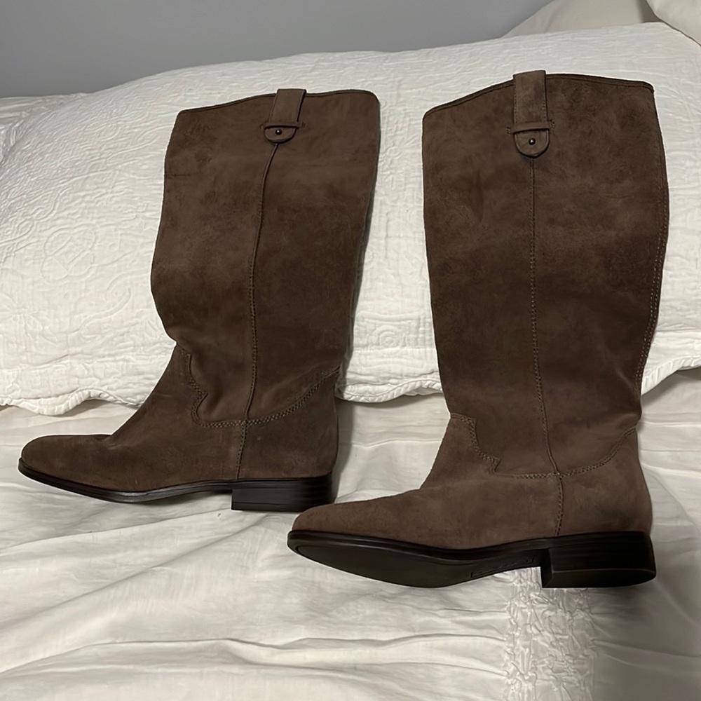 Frye pull on riding boot